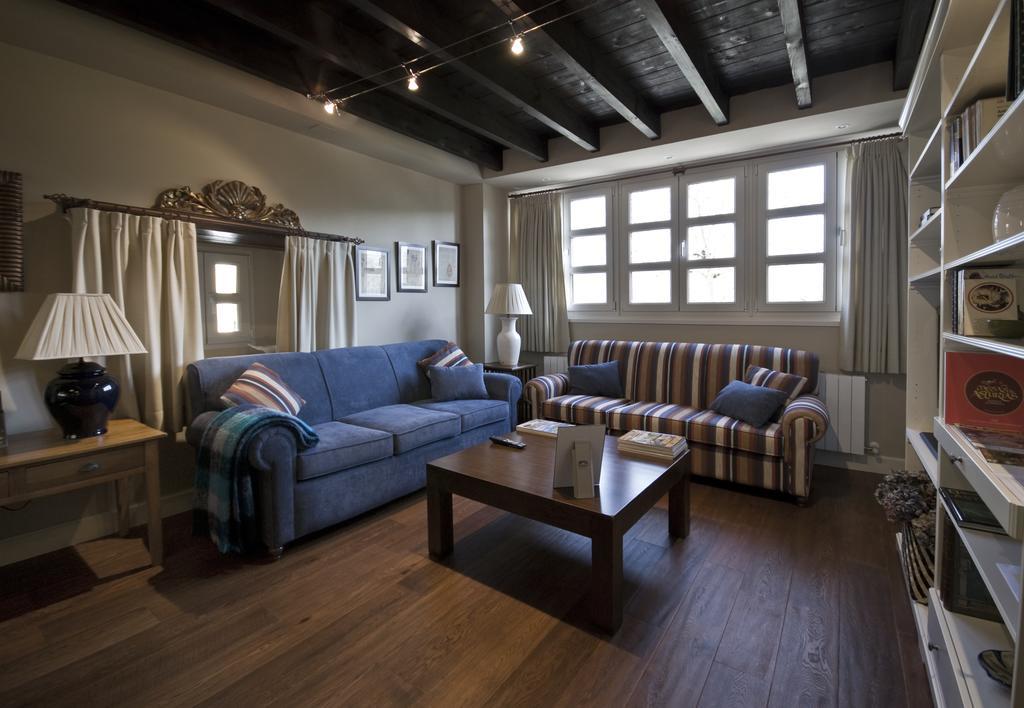 Las Casas Rurales Huerta San Benito Villamayor  Exteriör bild