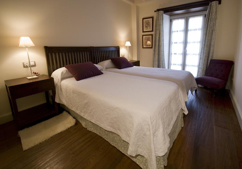 Las Casas Rurales Huerta San Benito Villamayor  Rum bild