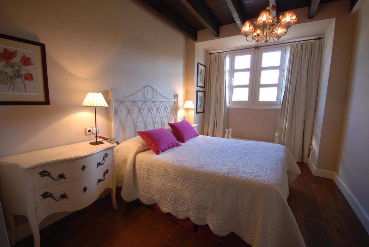 Las Casas Rurales Huerta San Benito Villamayor  Exteriör bild